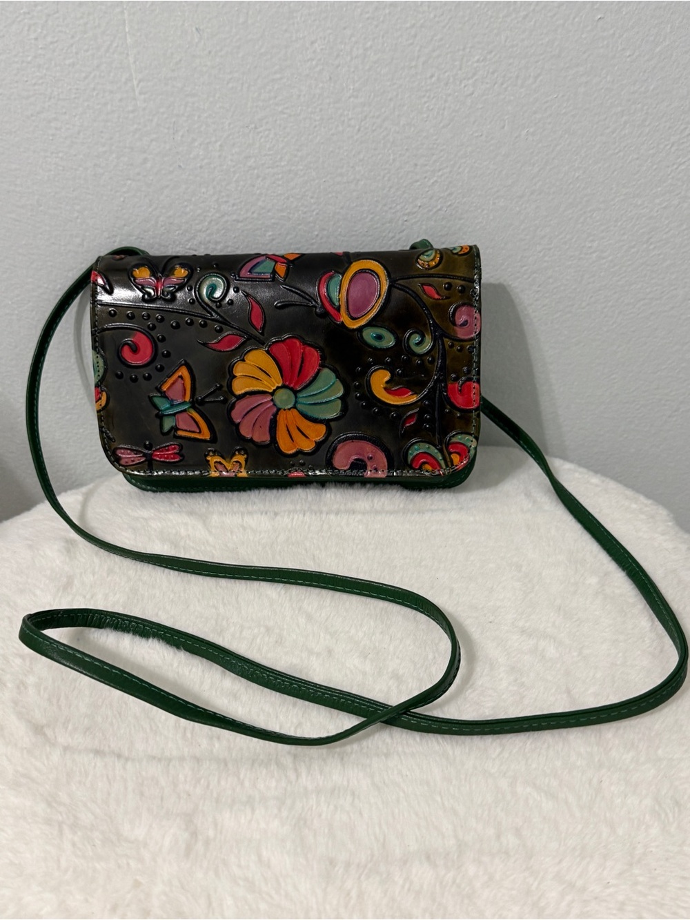 Colombian Leather Hand Painted Embossed Crossbody Wallet Purse Floral Boho. NWOT